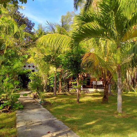 Tunai Cottages Гілі-Мено Екстер'єр фото